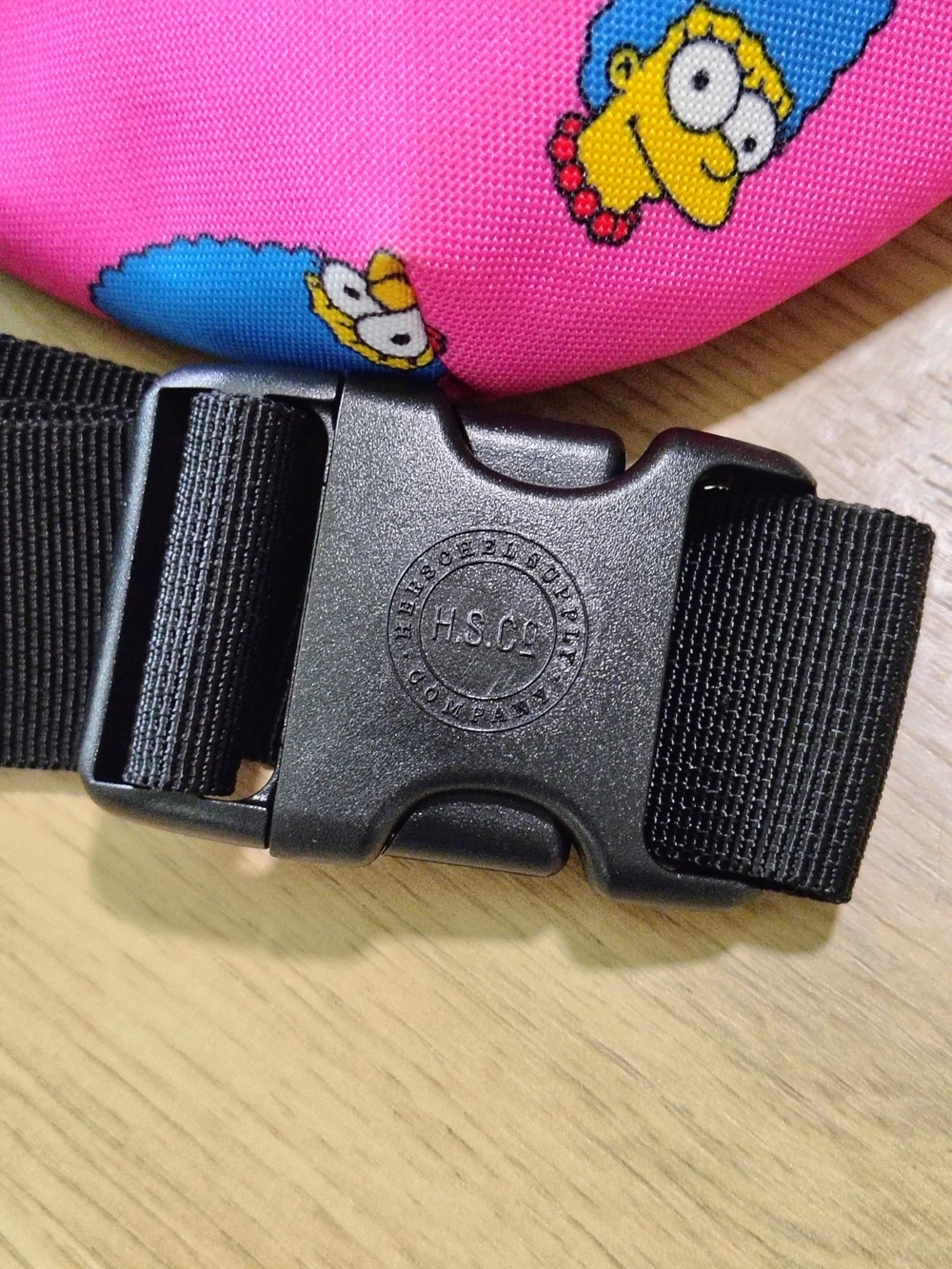 Herschel x The Simpsons Marge Pink Fanny Pack Belt Bag - Picture 4 of 5